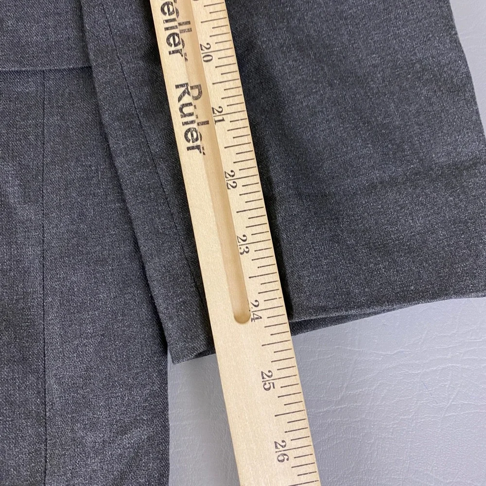 Haggar Suit Two Piece Mens 40x36W‎ Classic Fit Gray Jacket Pants Set Business